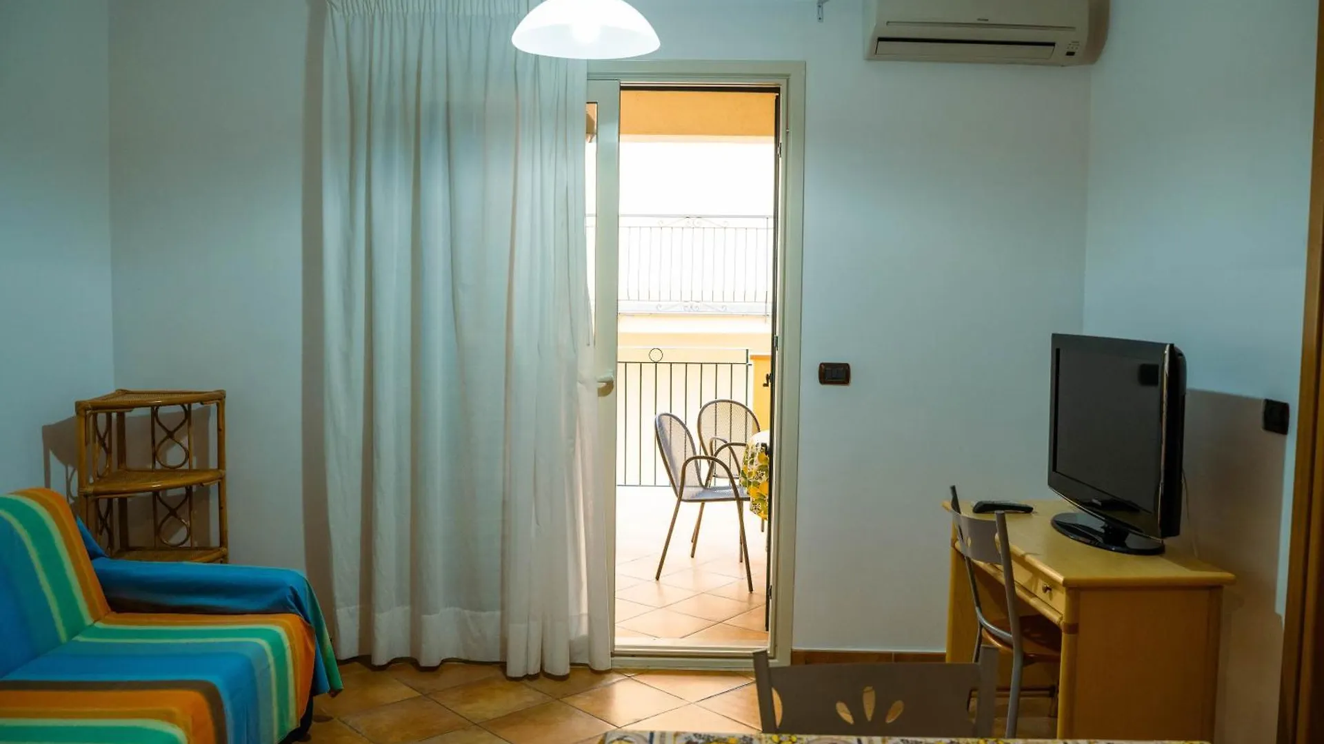 Le Tartarughe Aparthotel Летоянни Италия